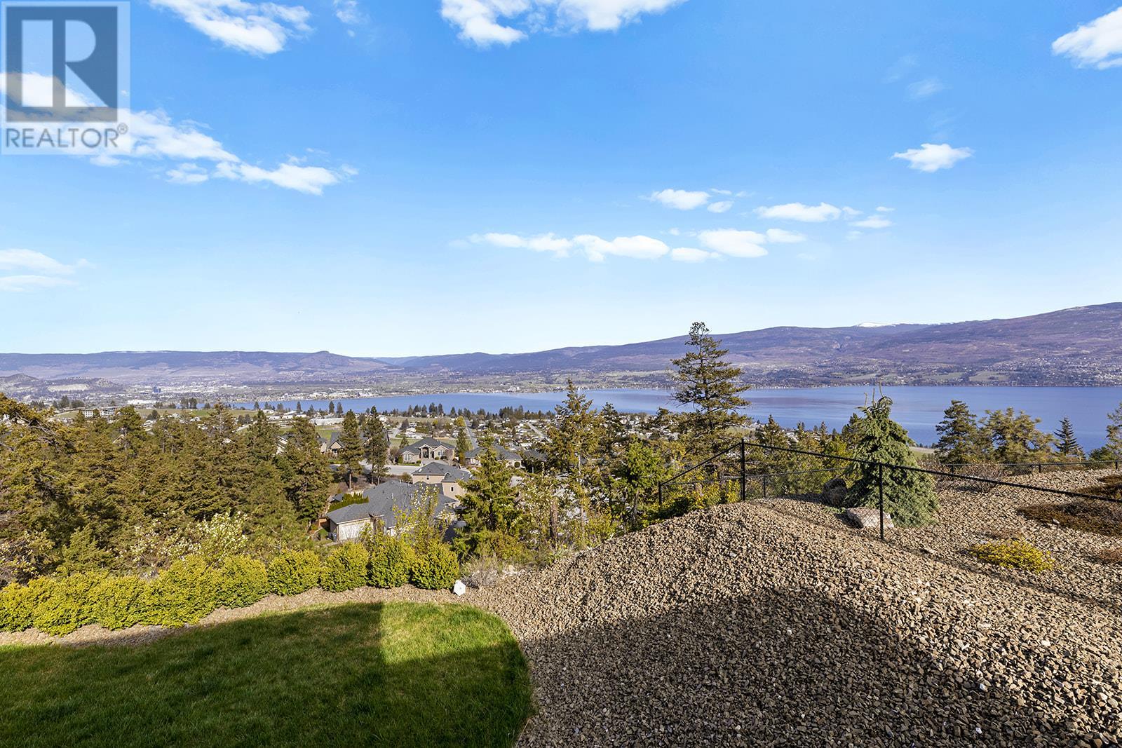 3104 Lakeview Cove Road