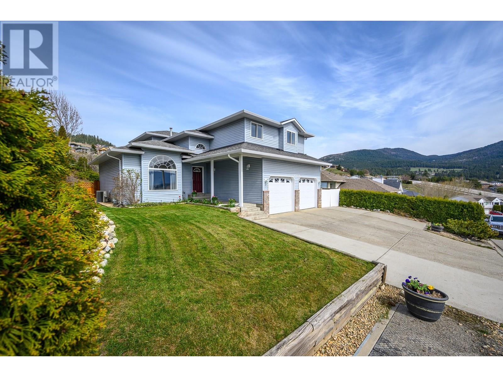 6733 Foothills Drive