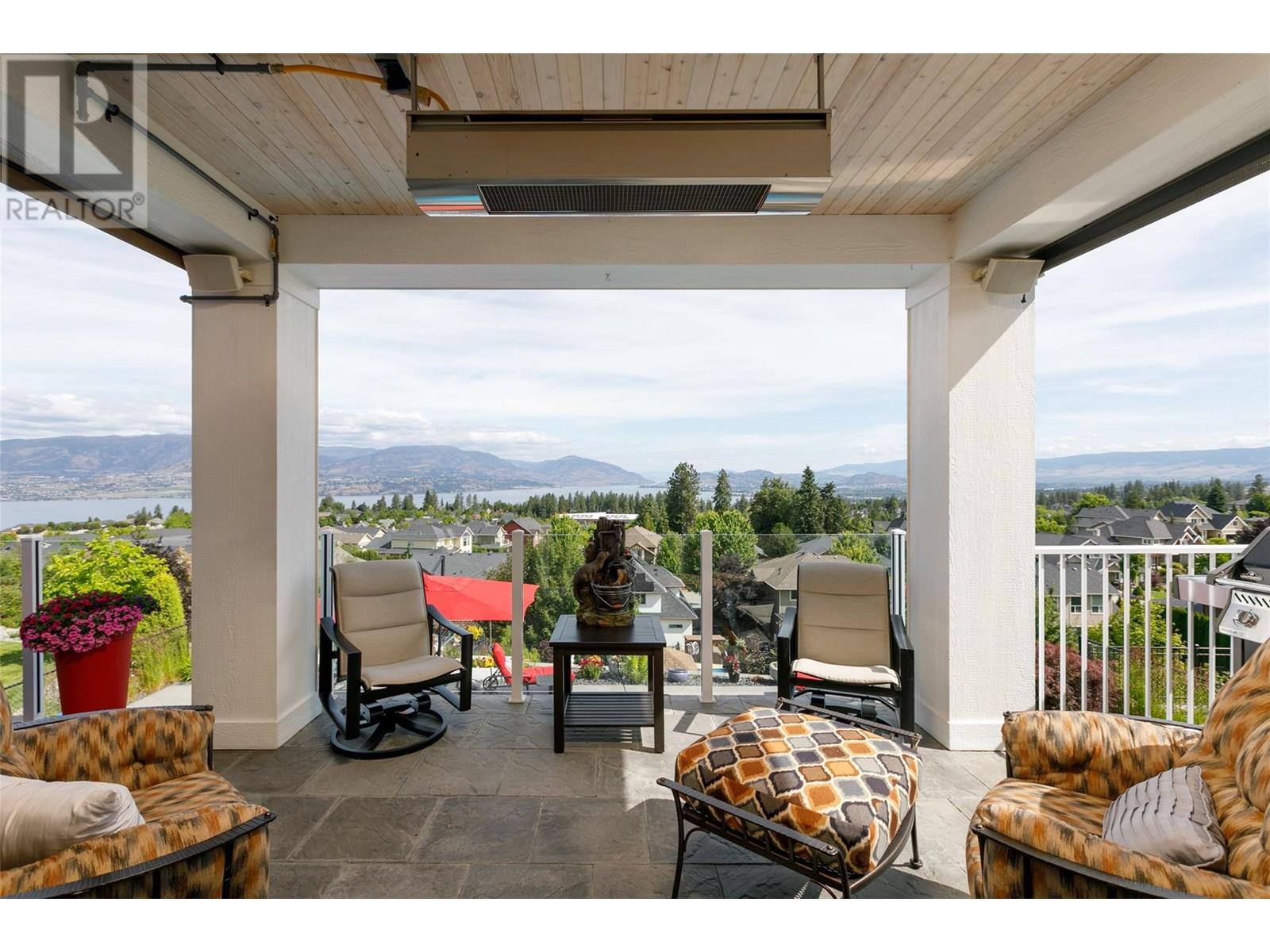 450 Lakepointe Drive