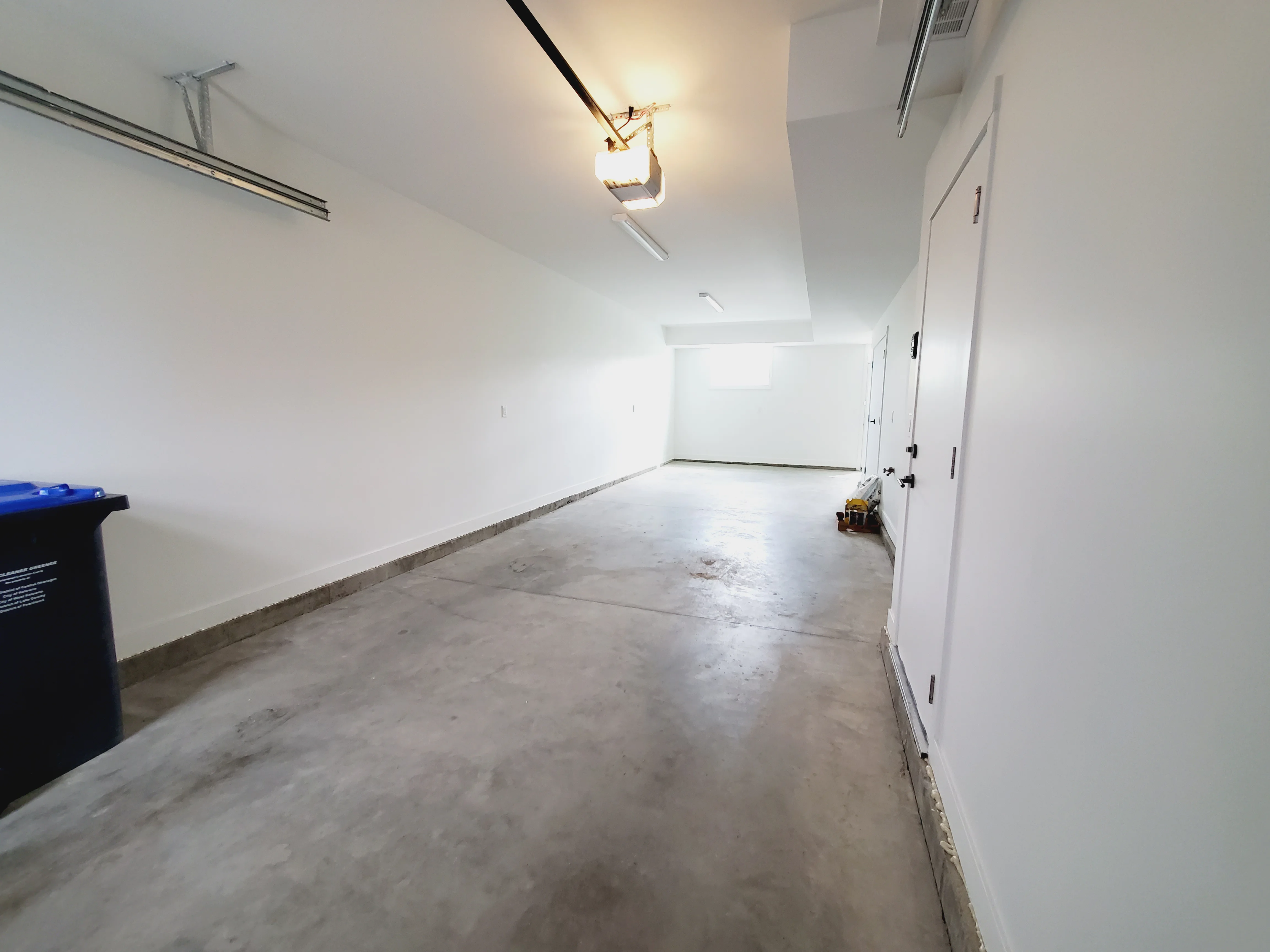 3 Bed, 2.5 Bath Townhouse near UBCO
