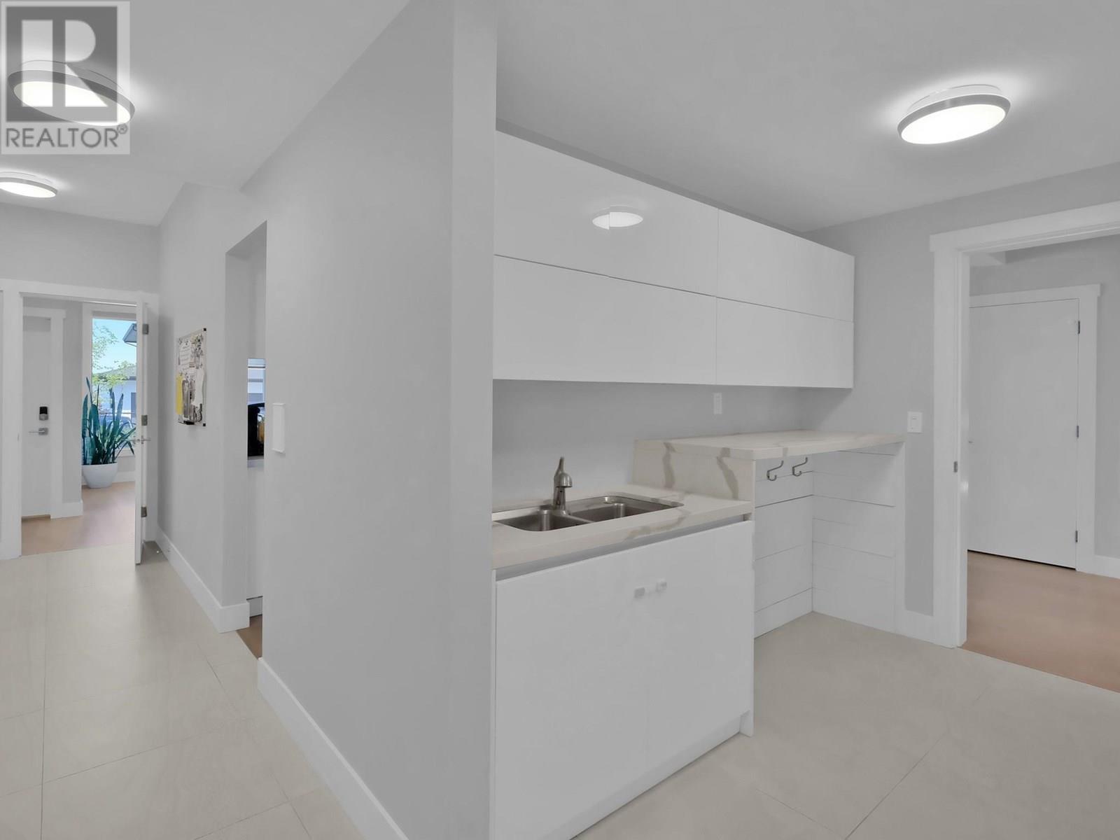 550 Barra Lane