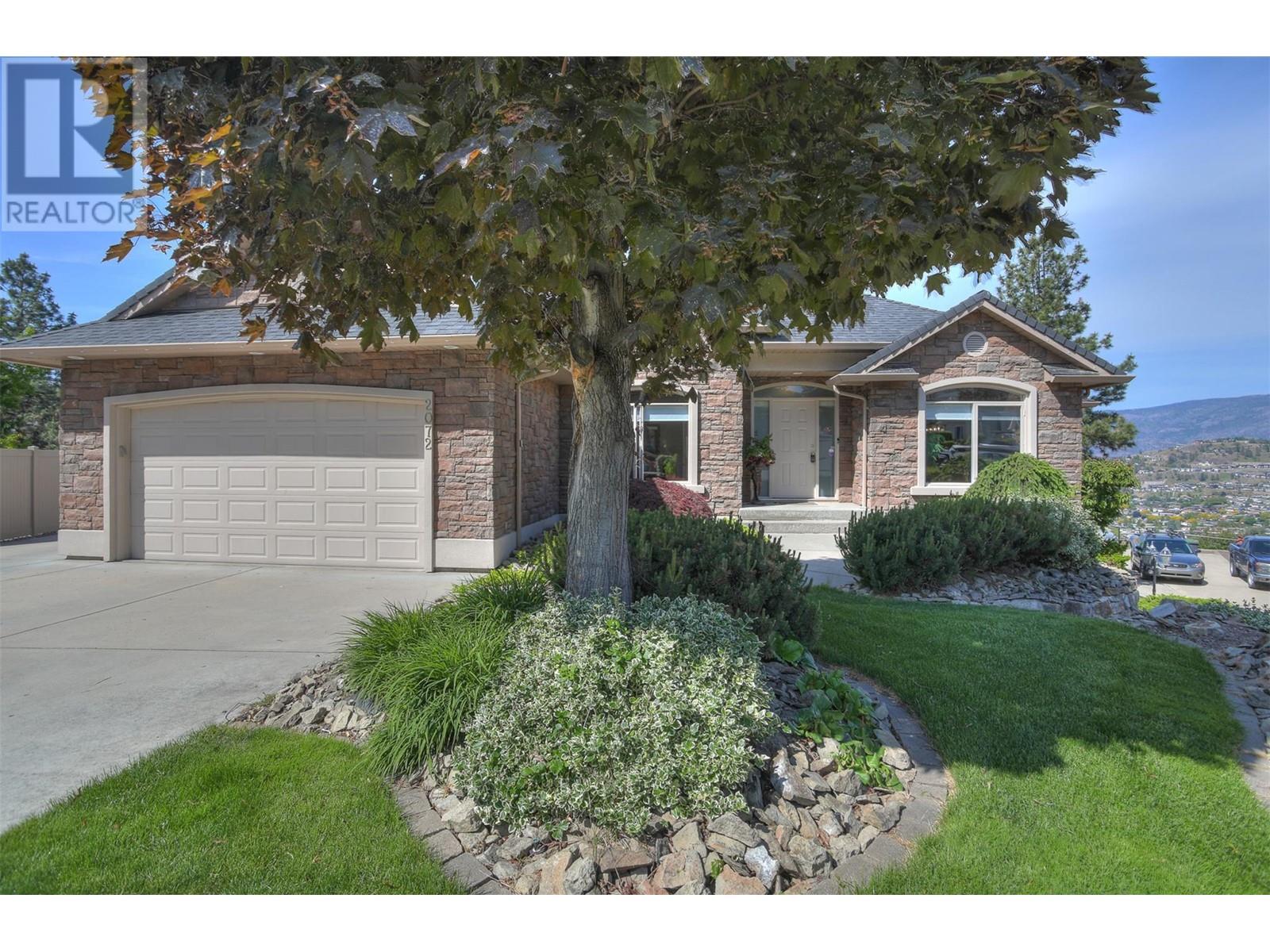 2072 Lillooet Court