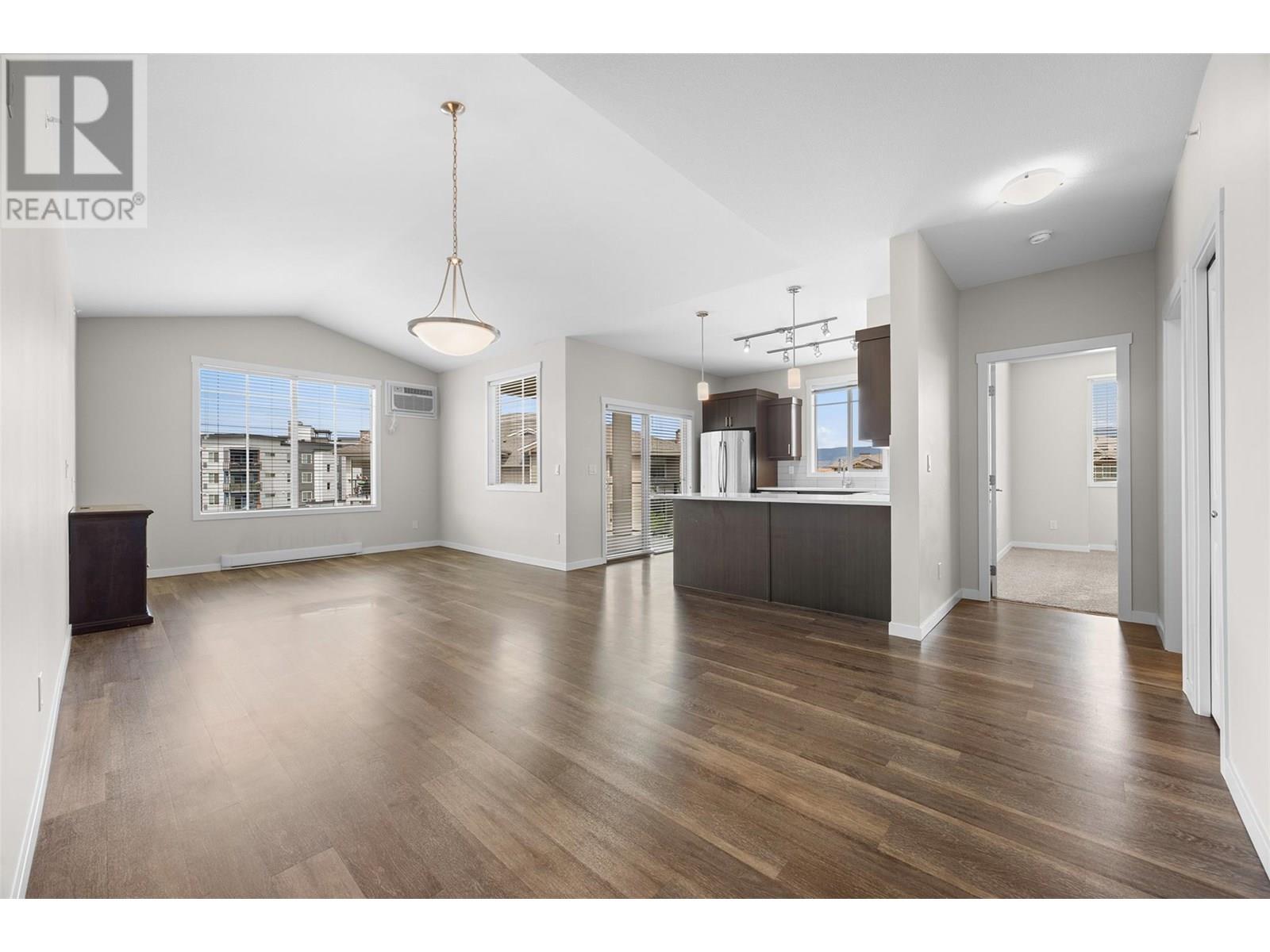 3731 Casorso Road Unit# 412