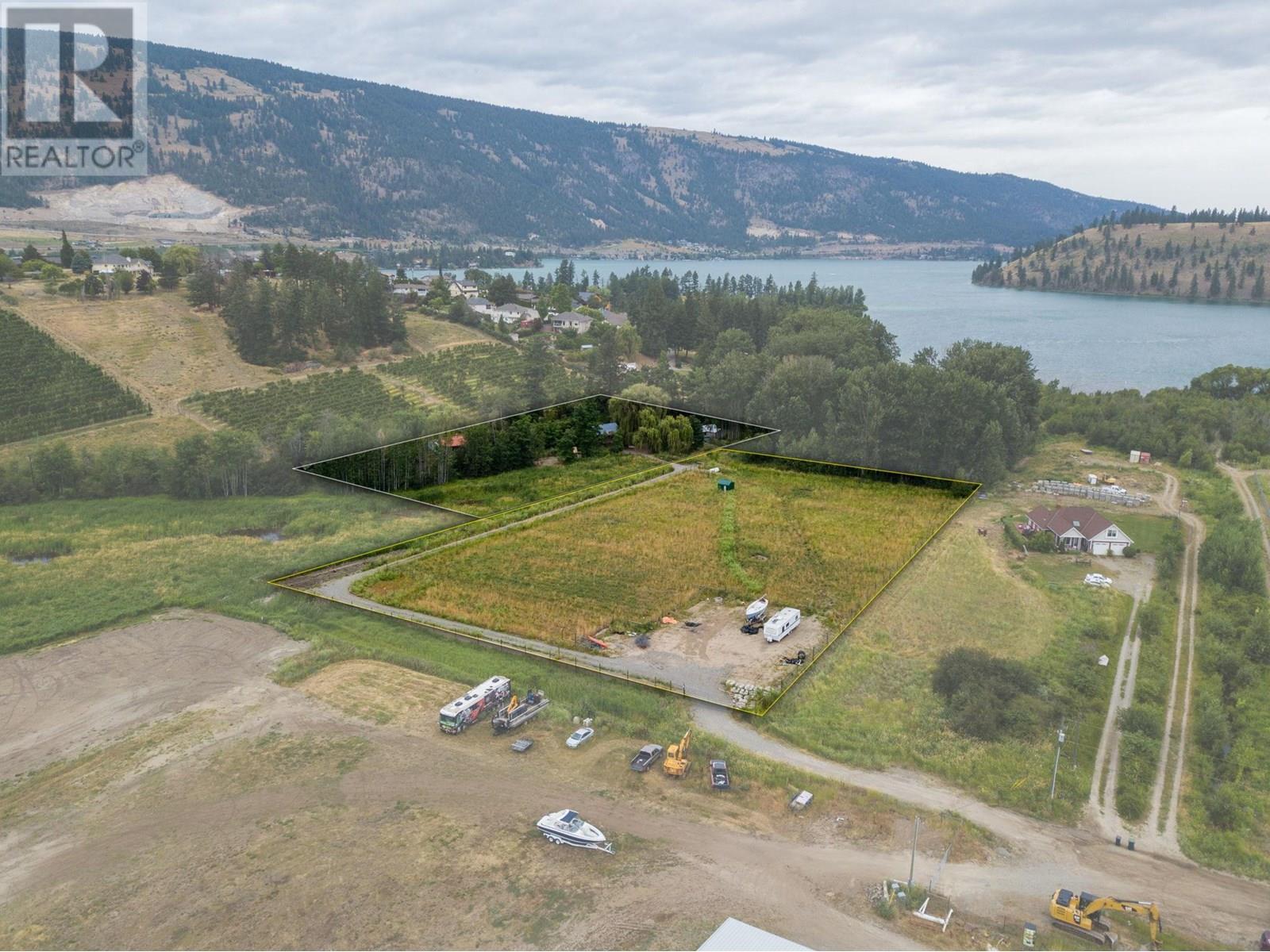 District Lot 4935 + 4938 Sawmill Road