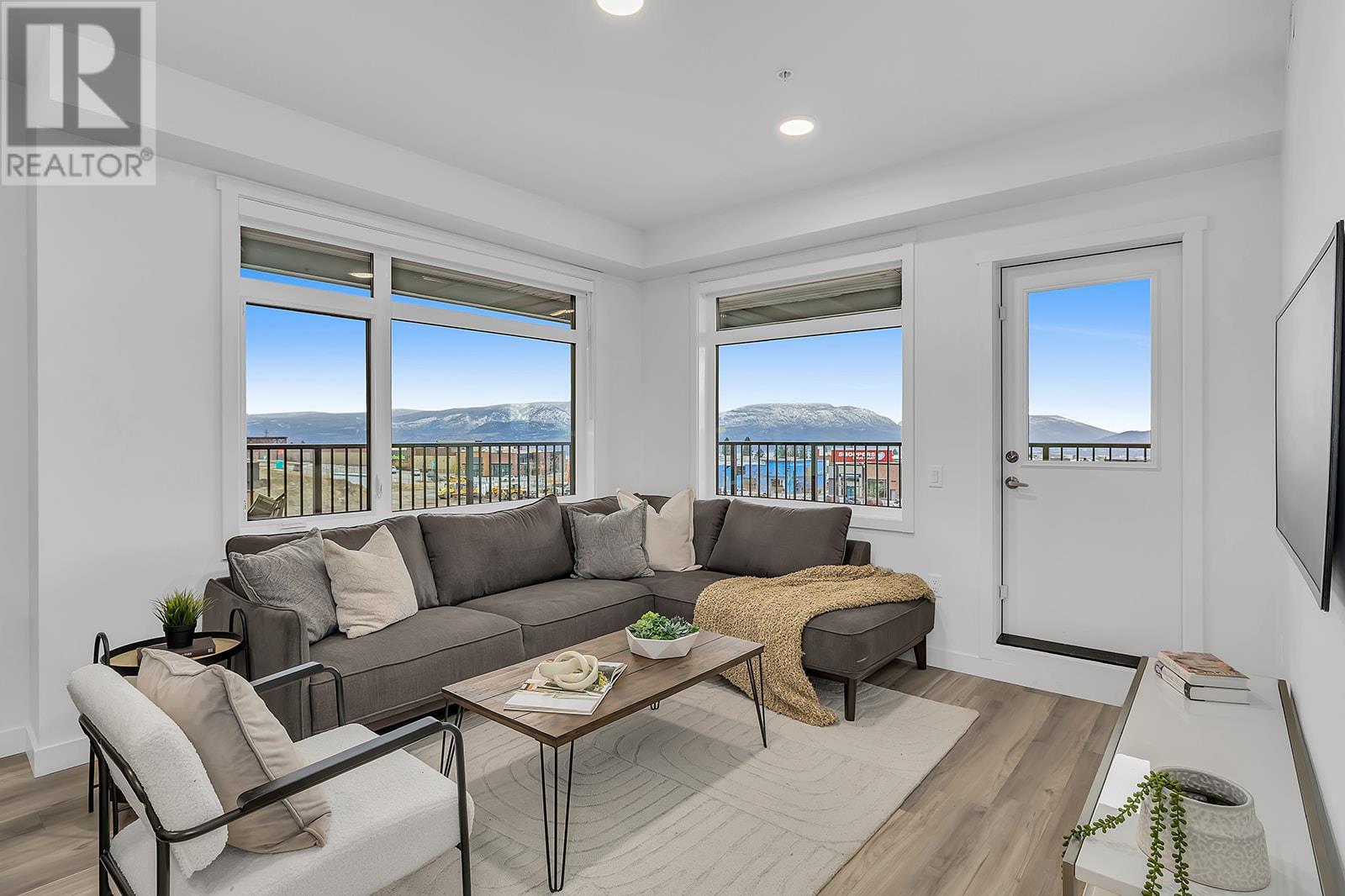 1057 Frost Road Unit# 301