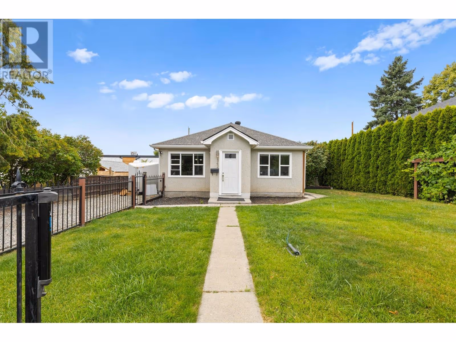 842 Glenmore Drive