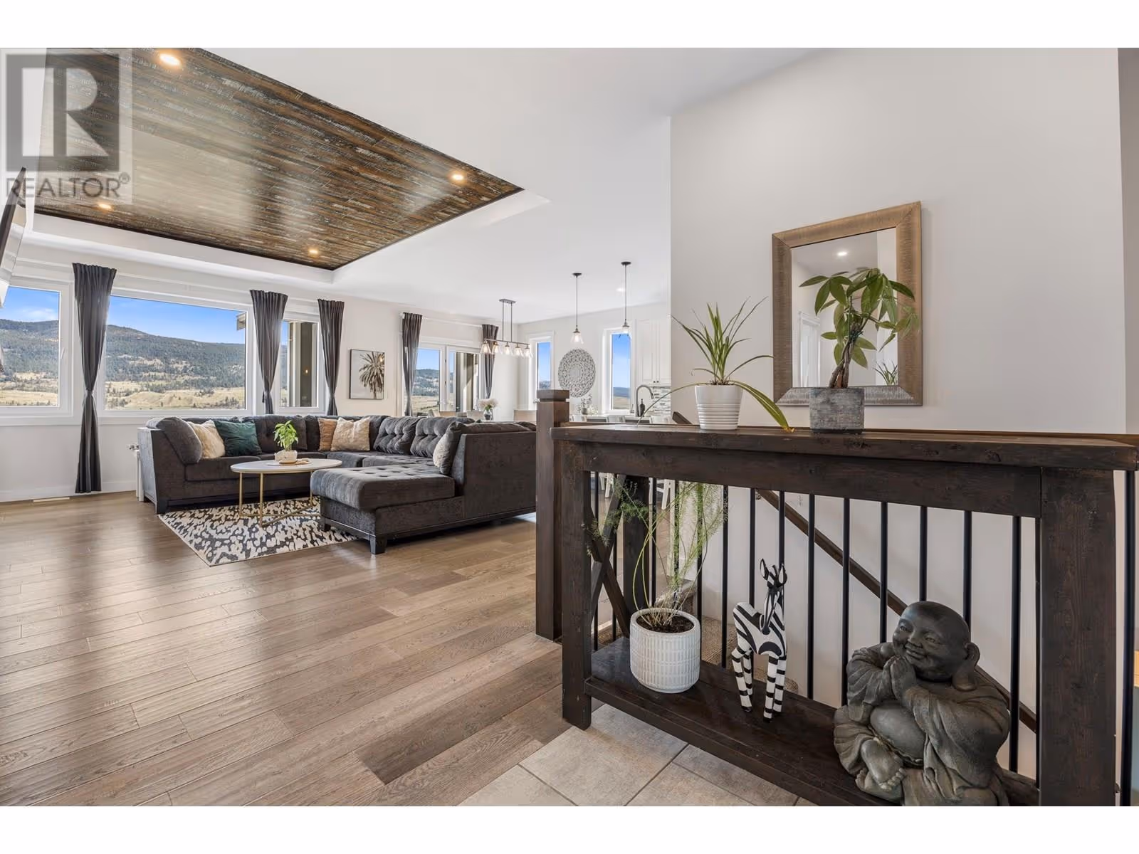 13158 Lake Hill Drive