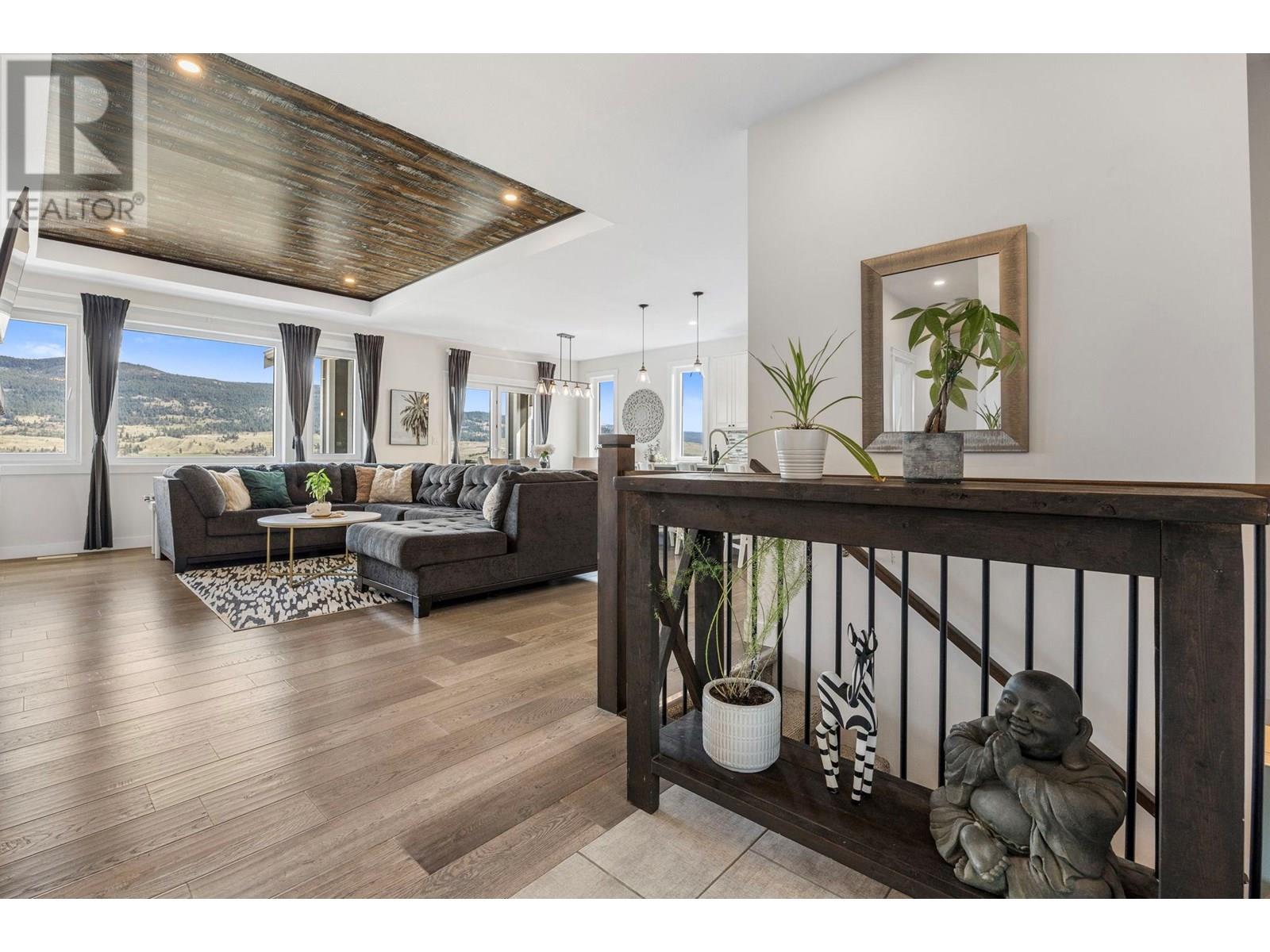 13158 Lake Hill Drive