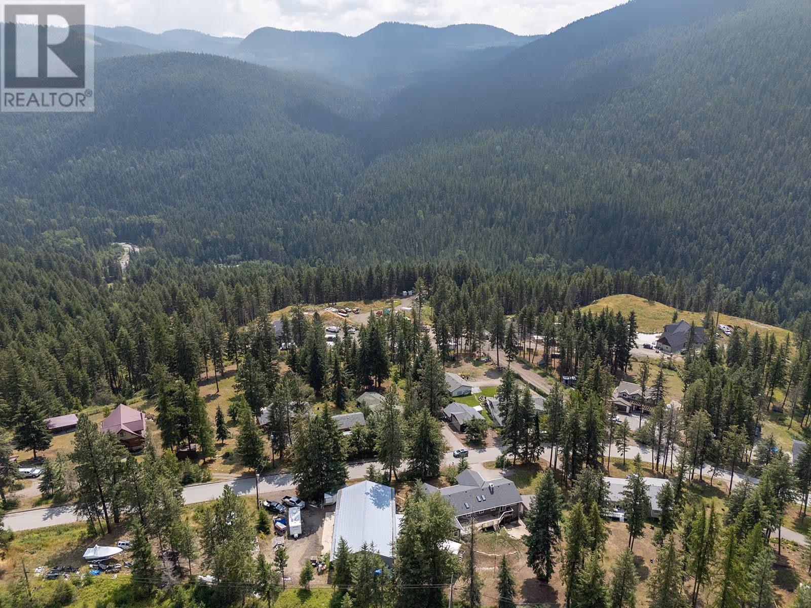 7992 Falcon Ridge Crescent