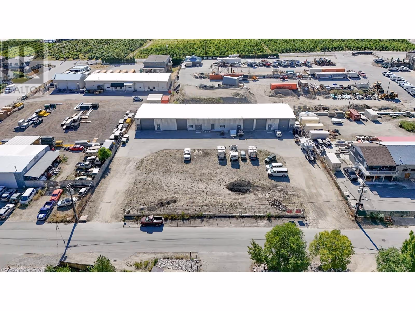 9207 James Avenue Unit# Yard Space