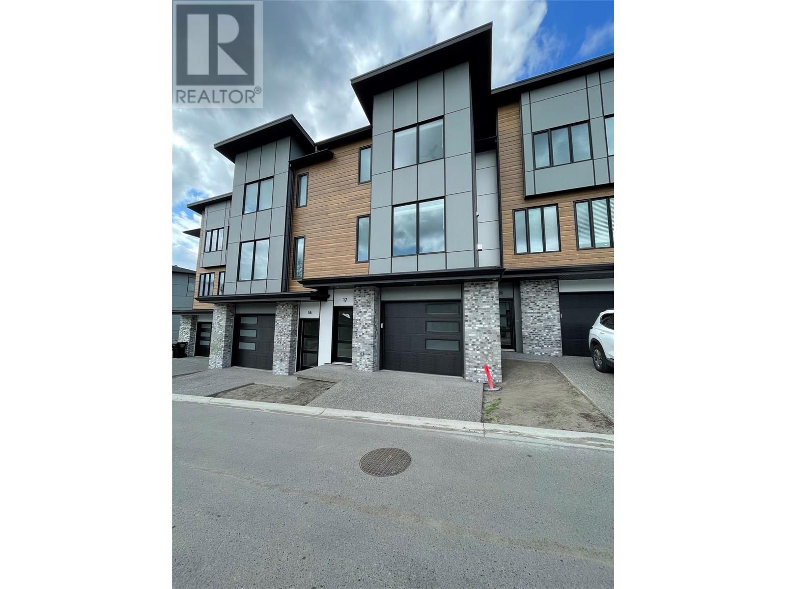2835 Canyon Crest Drive Unit# 17