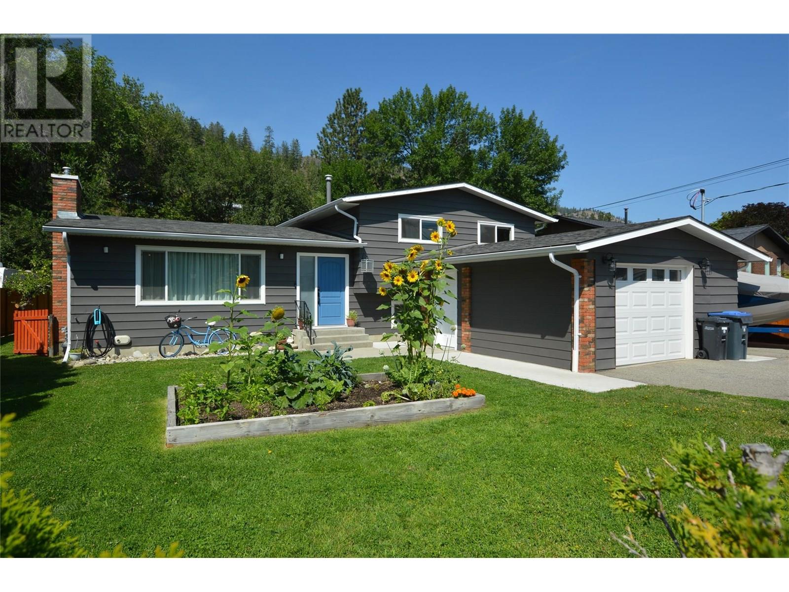 13814 Yule Crescent