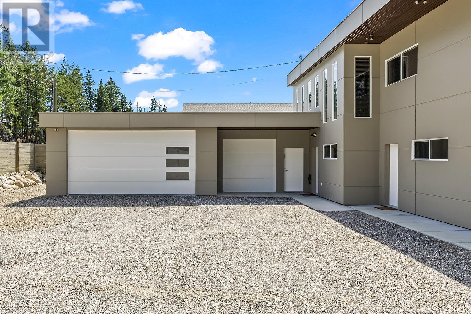 7141 Dunwaters Road