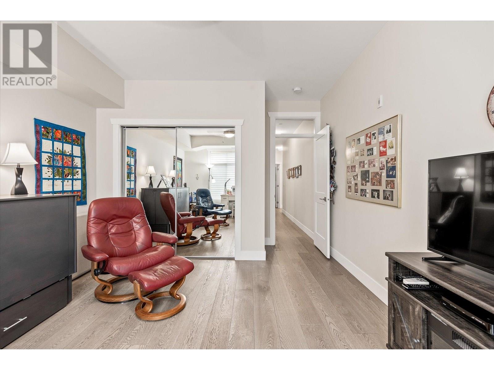 3865 Truswell Road Unit# 401