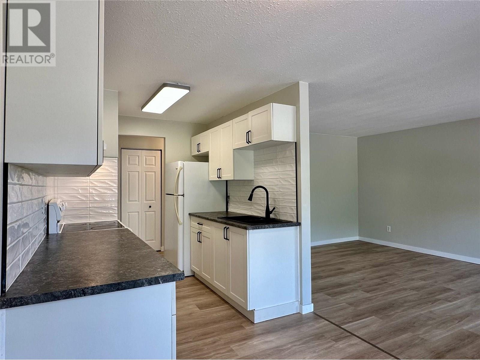 3505 38 Street Unit# 215