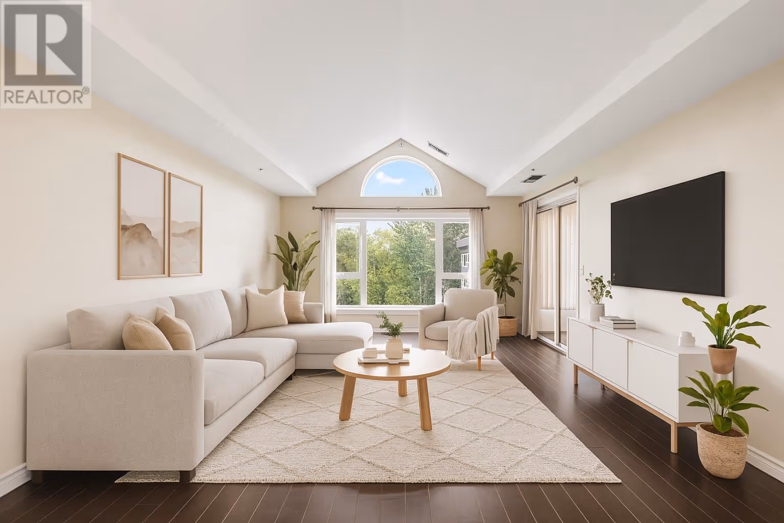 1045 Sutherland Avenue N Unit# 323