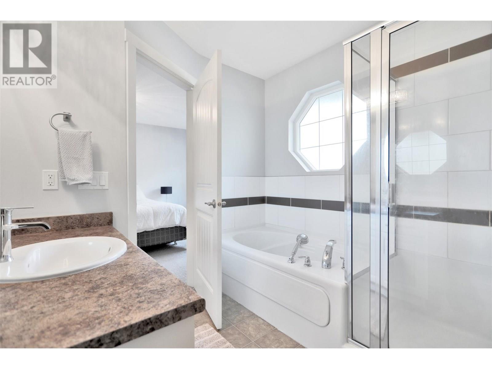 3267 BROADVIEW Road Unit# 27