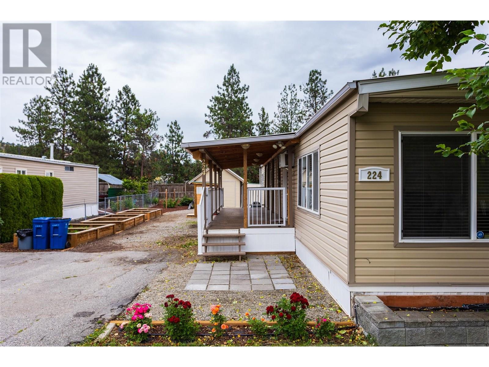 2001 97 Highway S Unit# 224
