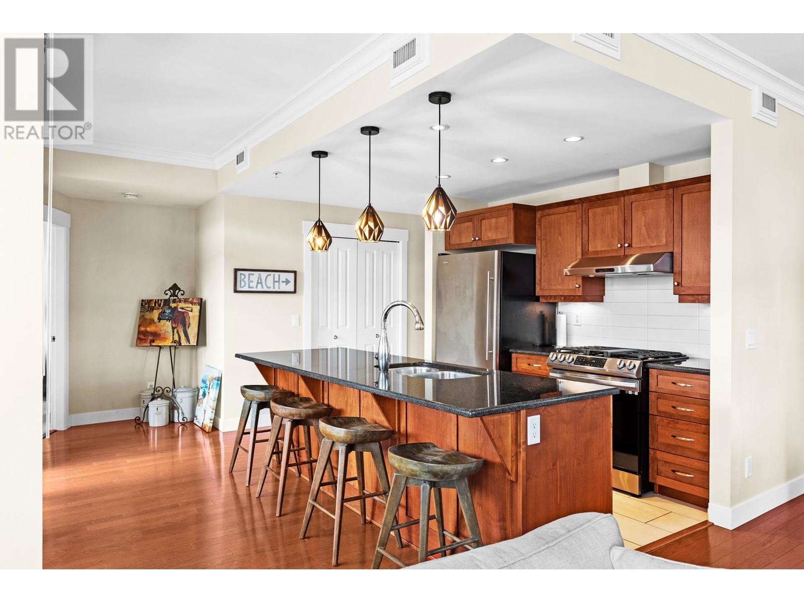 2901 Abbott Street Unit# 204