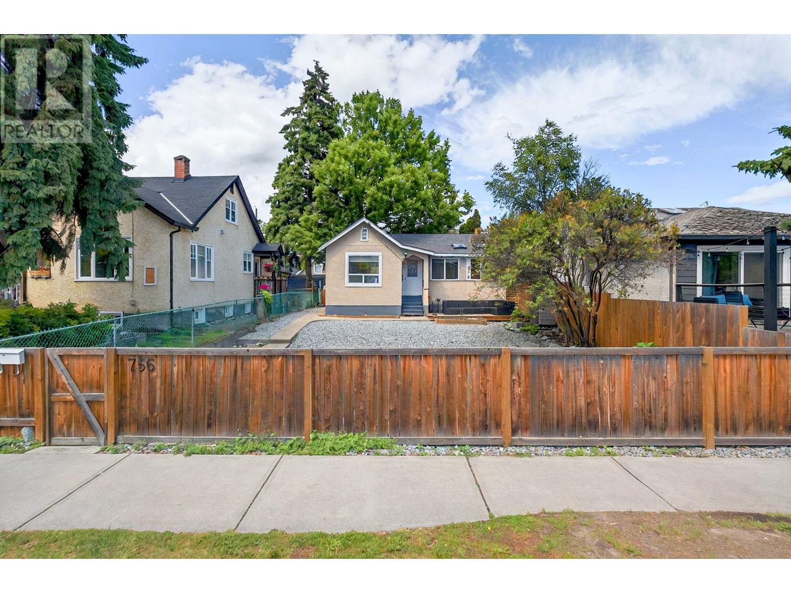 756 Cawston Avenue