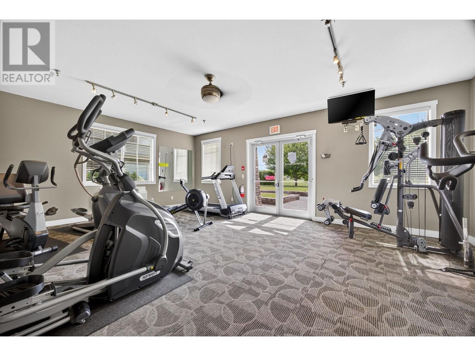3733 Casorso Road Unit# 117