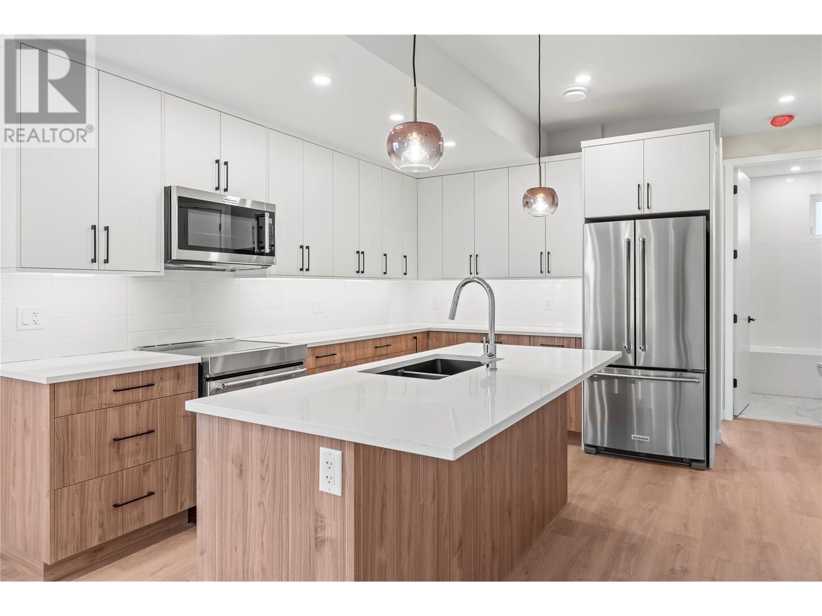 3907 26 Street Unit# 3