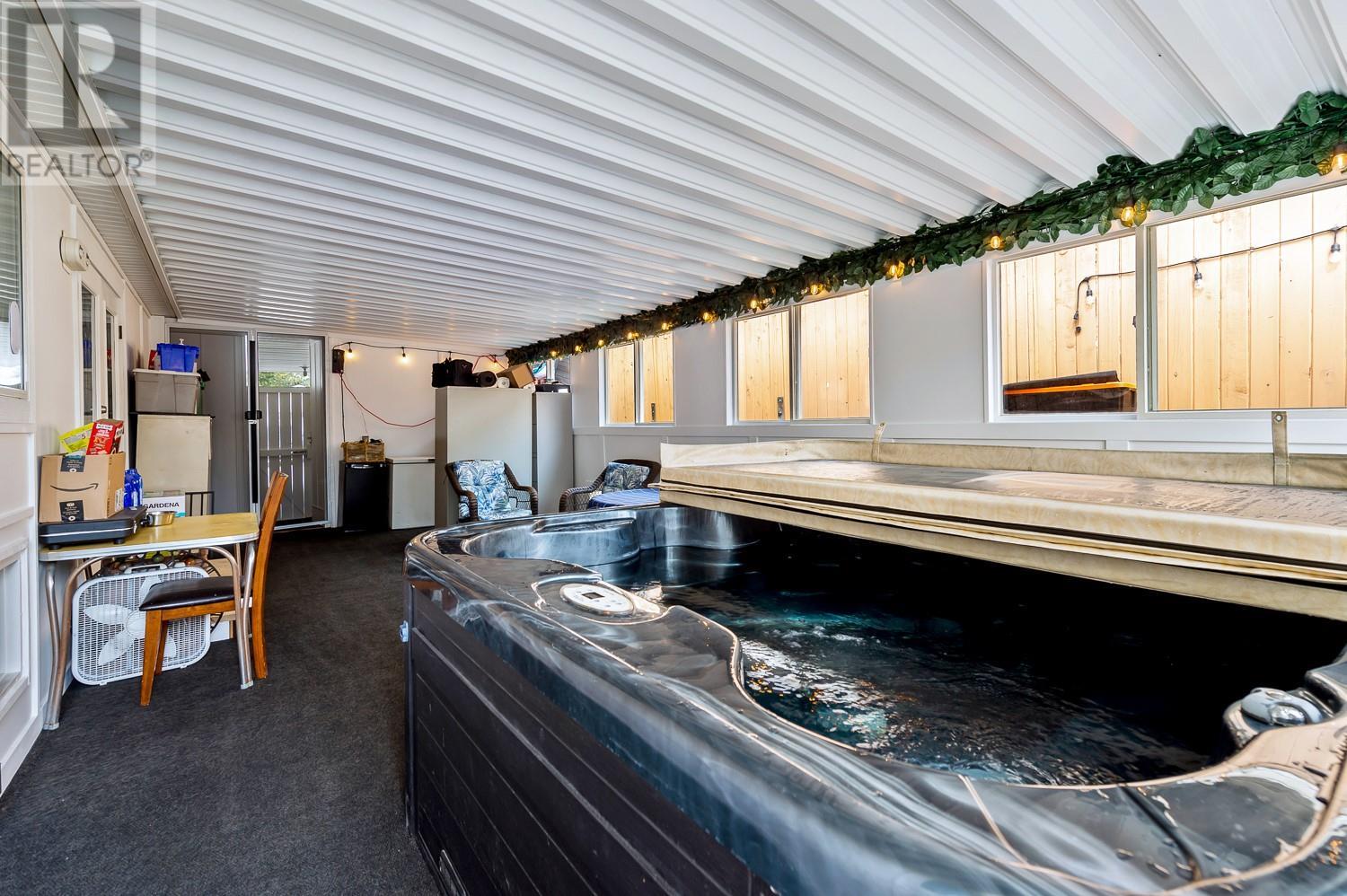 2550 Hollywood Road N Unit# 136
