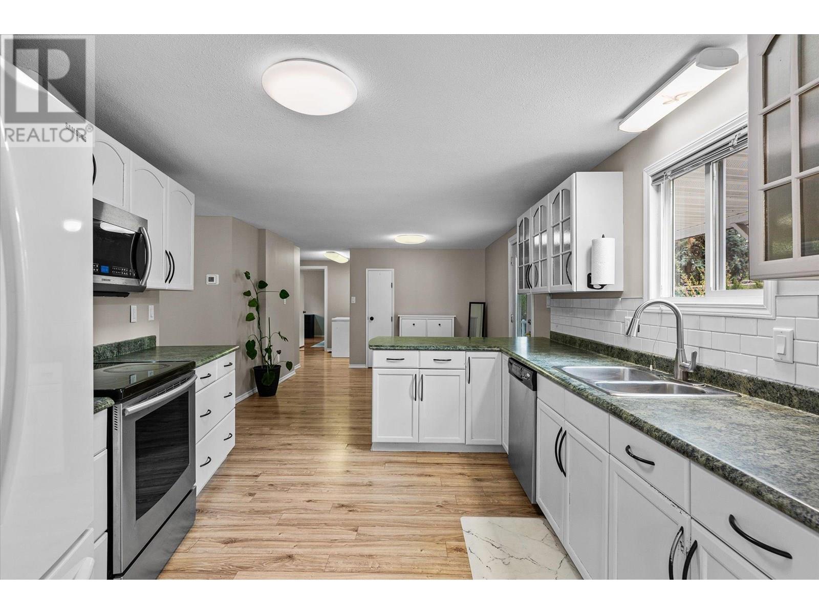 1999 97 Highway S Unit# 116