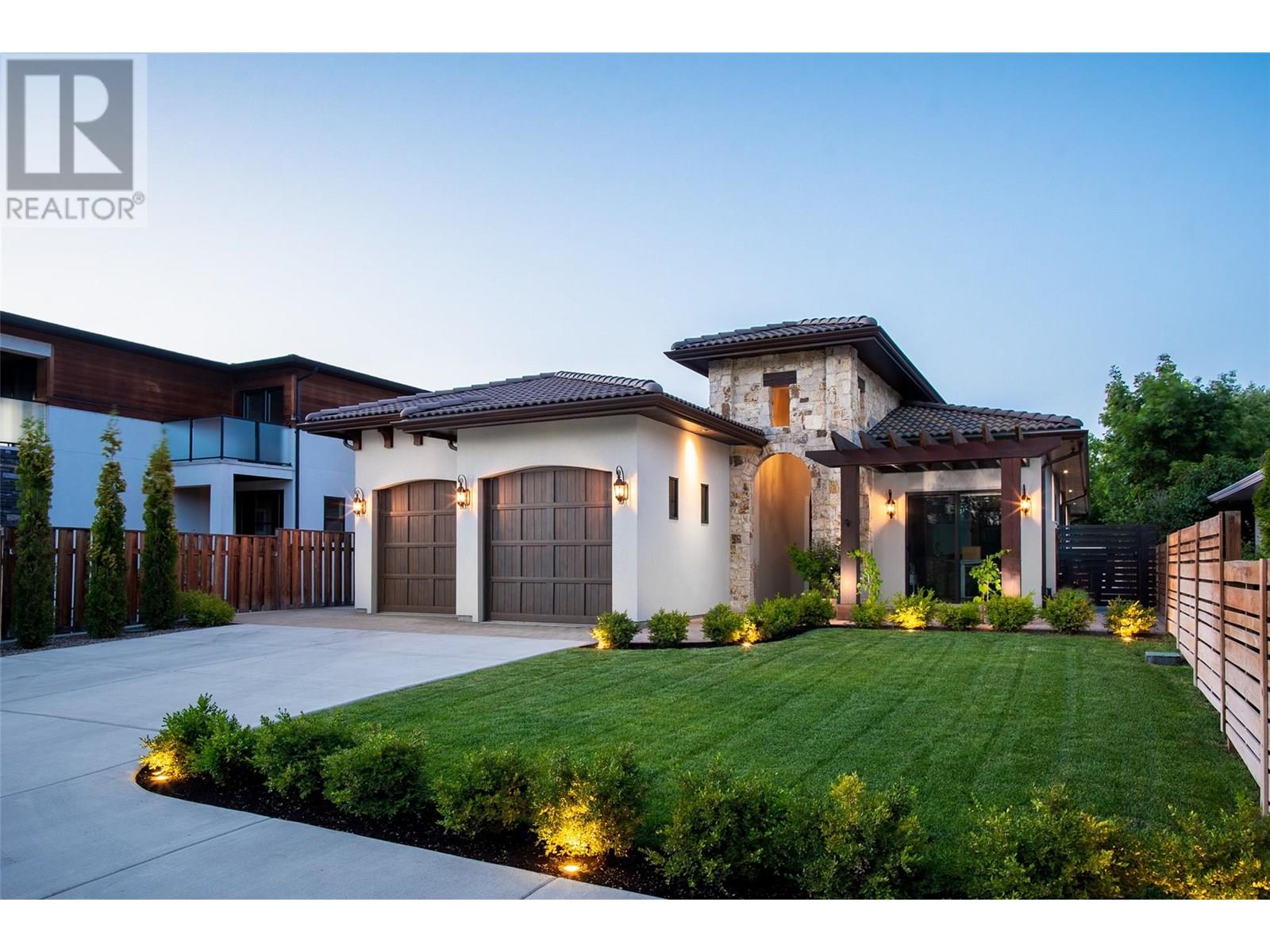 3567 Lakeshore Road