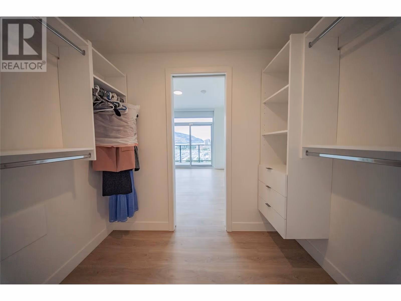 238 Leon Avenue Unit# 1408