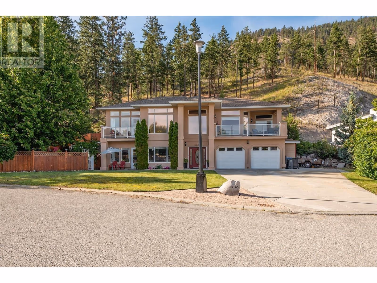 5165 Morrison Crescent