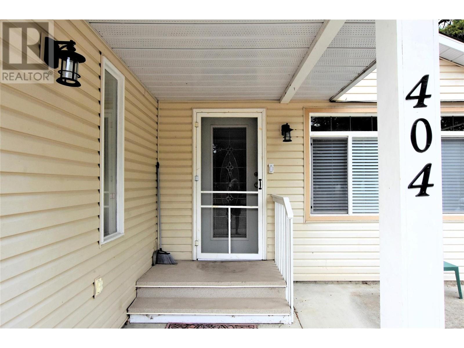 404 Hummingbird Avenue