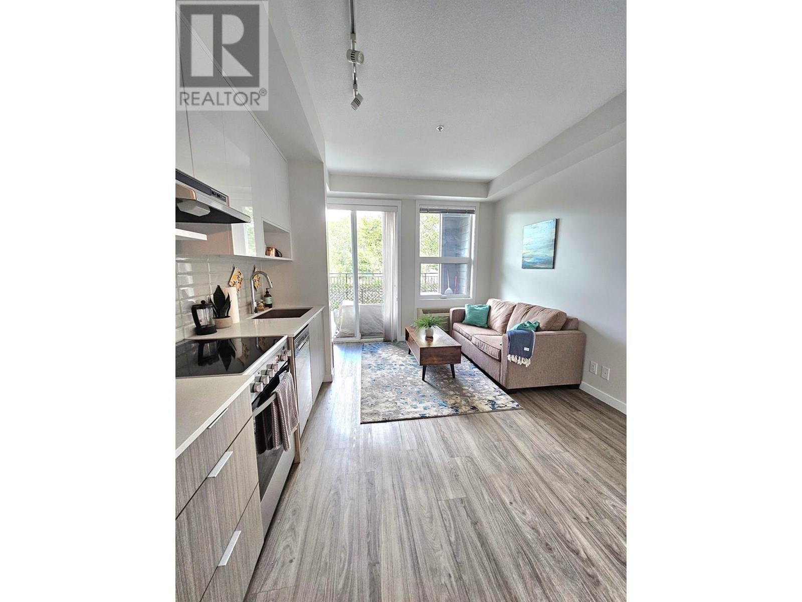 1800 Richter Street Unit# 102