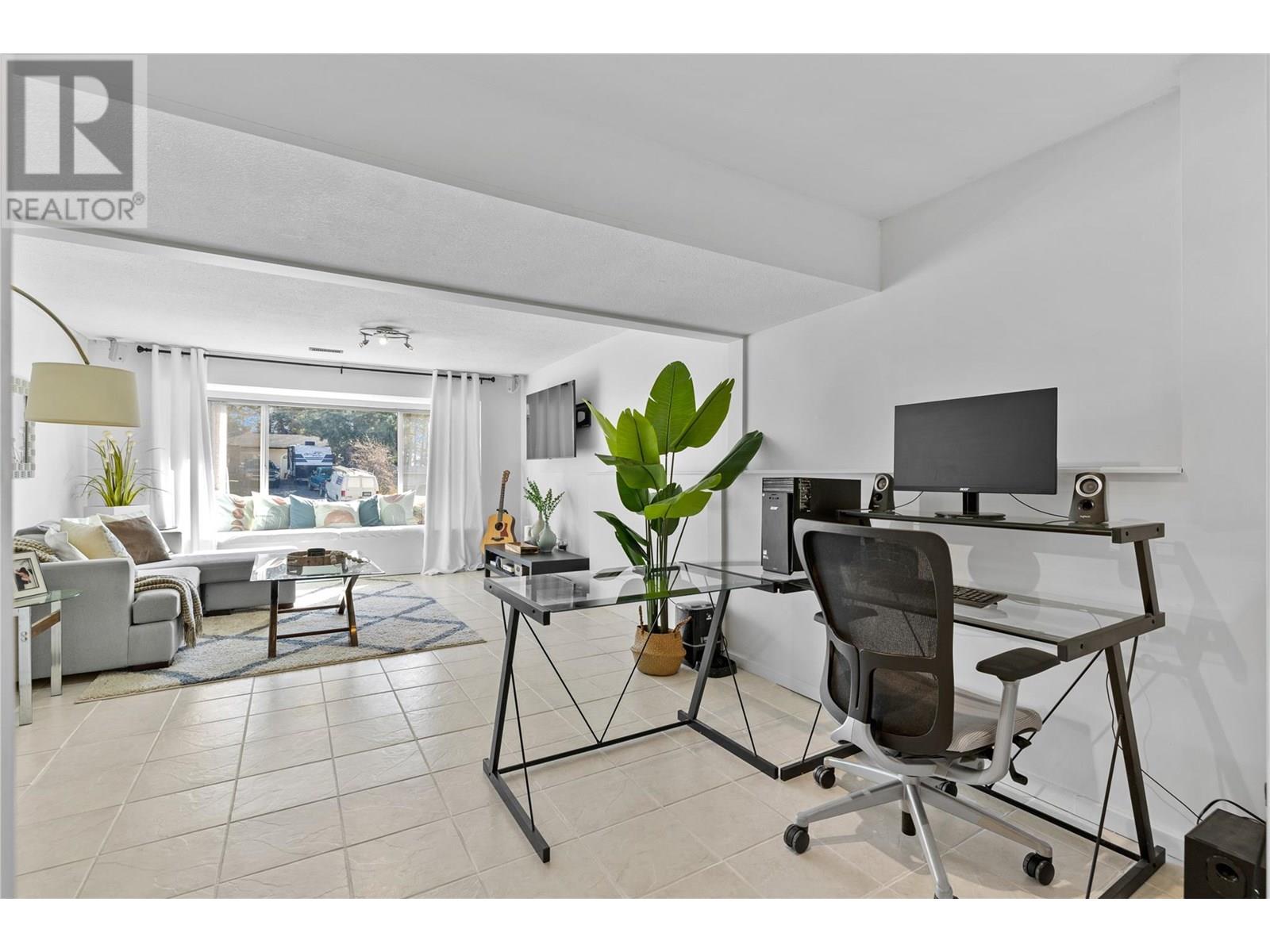 3101 Country Pines Way