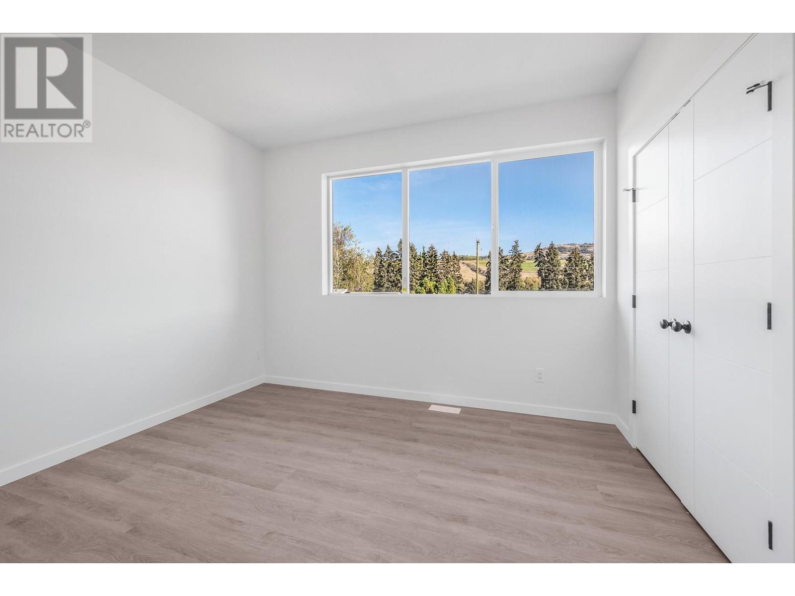 5661 Okanagan Landing Road Unit# 5 Lot# SL1