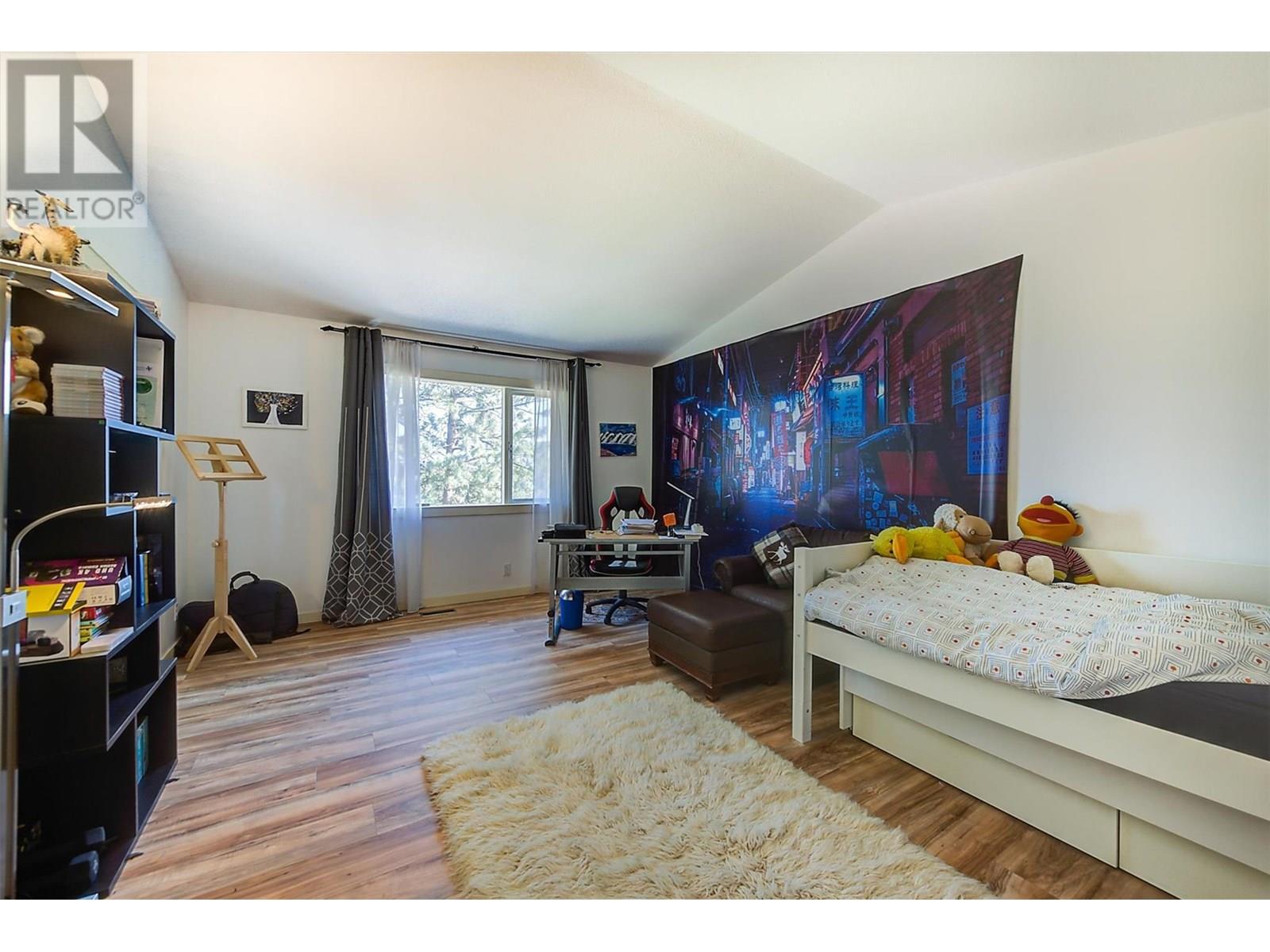 2069 Horizon Drive