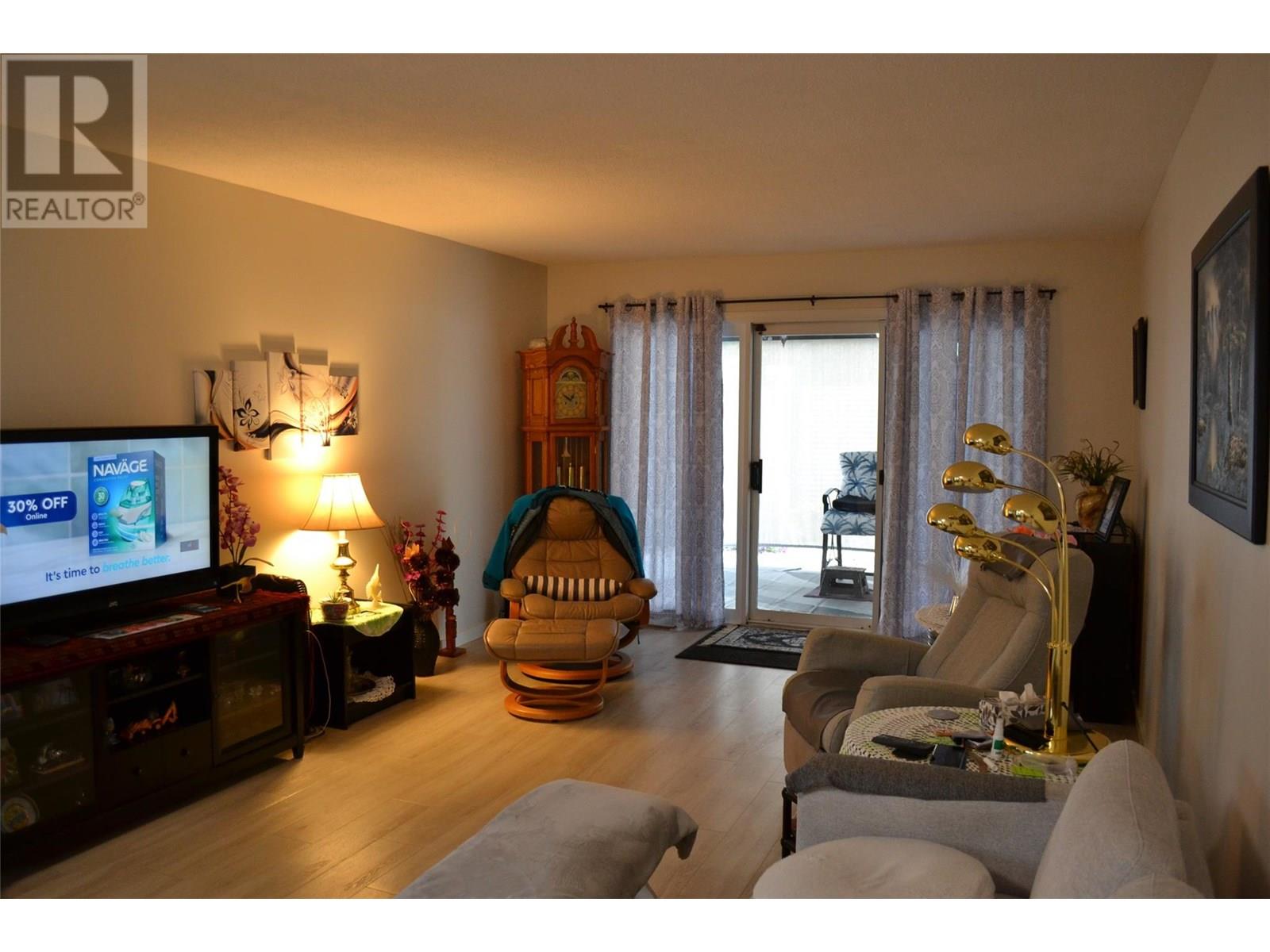 3900 27 Avenue Unit# 15
