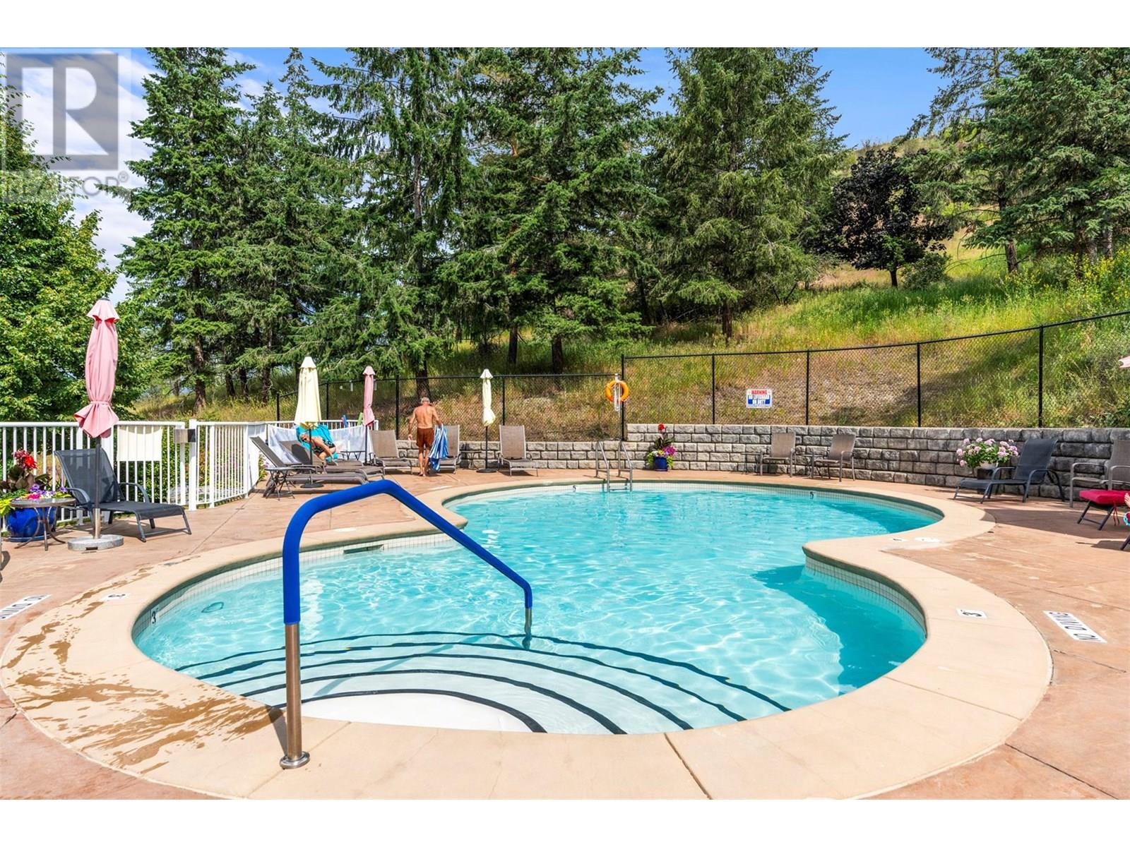 7922 Okanagan Landing Road Unit# 401