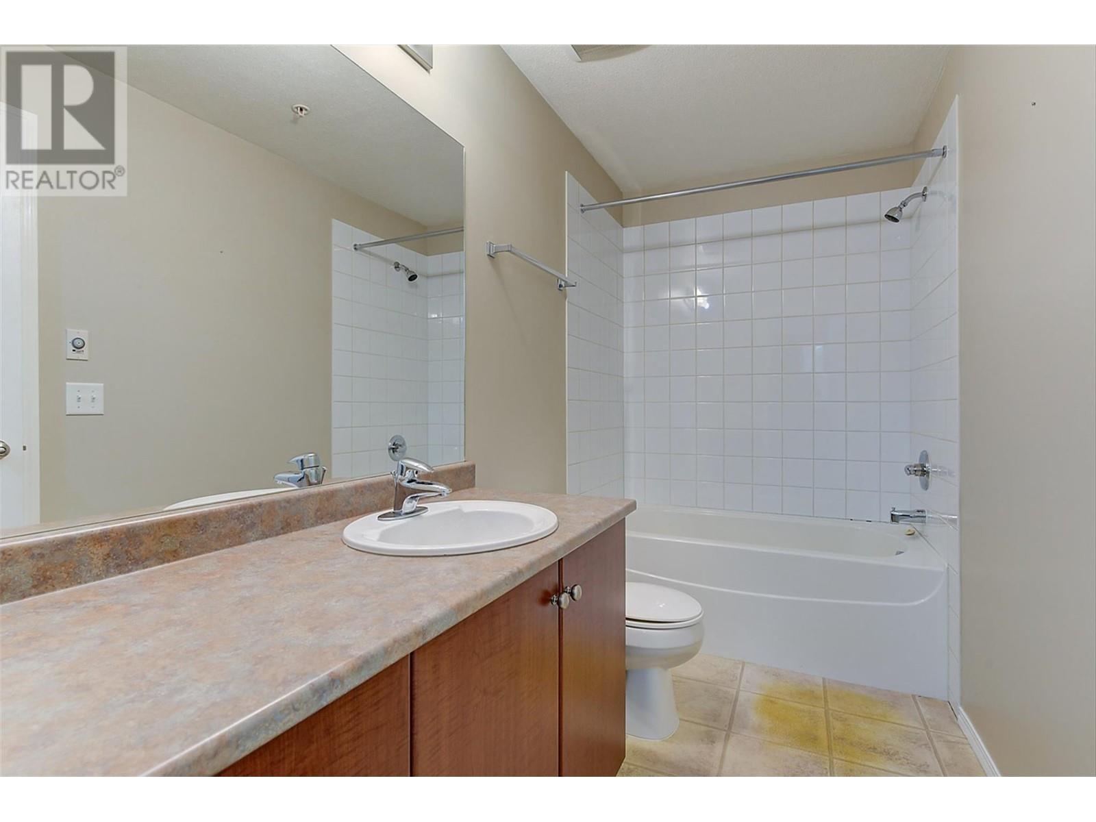 1875 Country Club Drive Unit# 1105