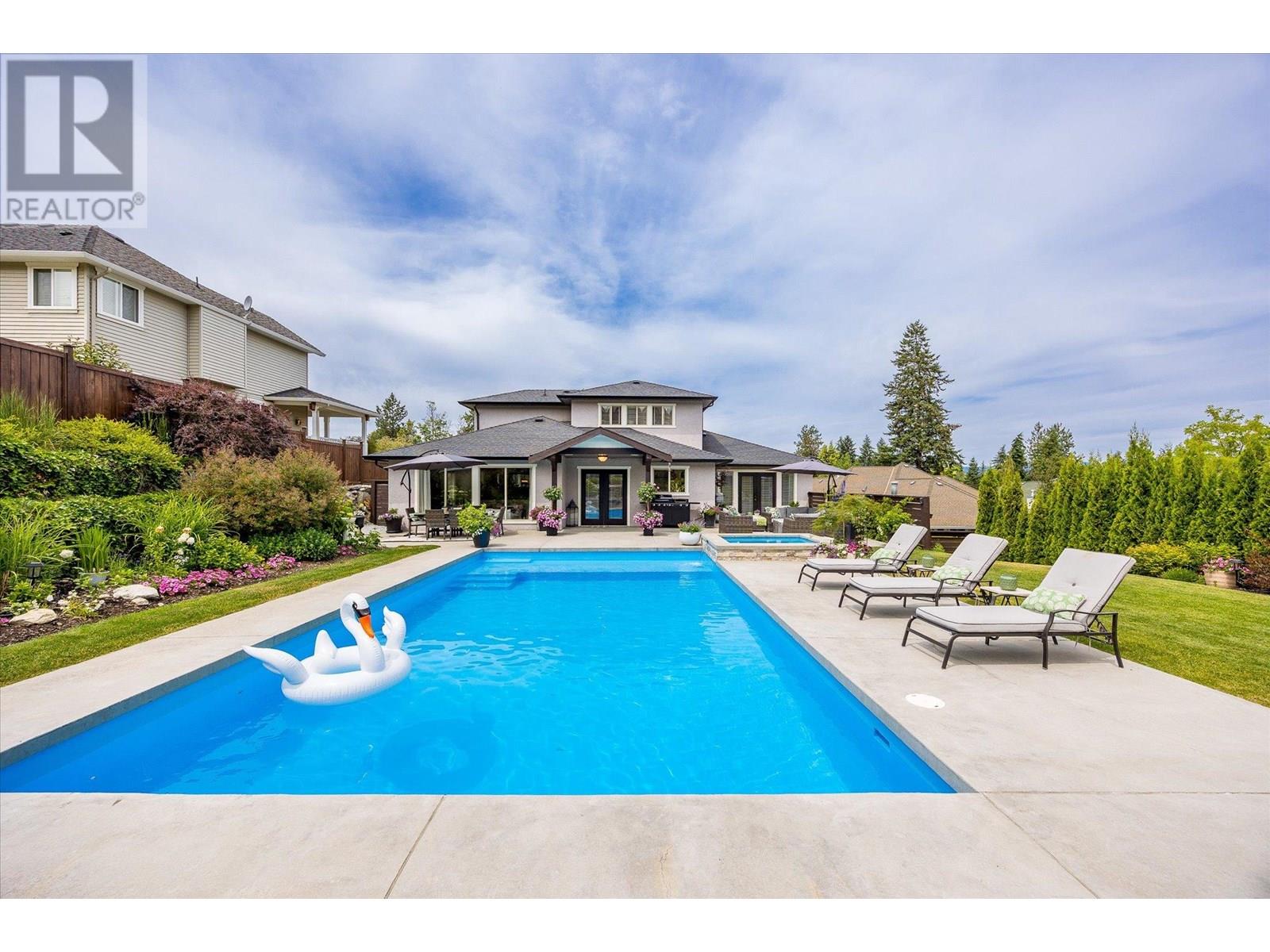 4841 Canyon Ridge Crescent