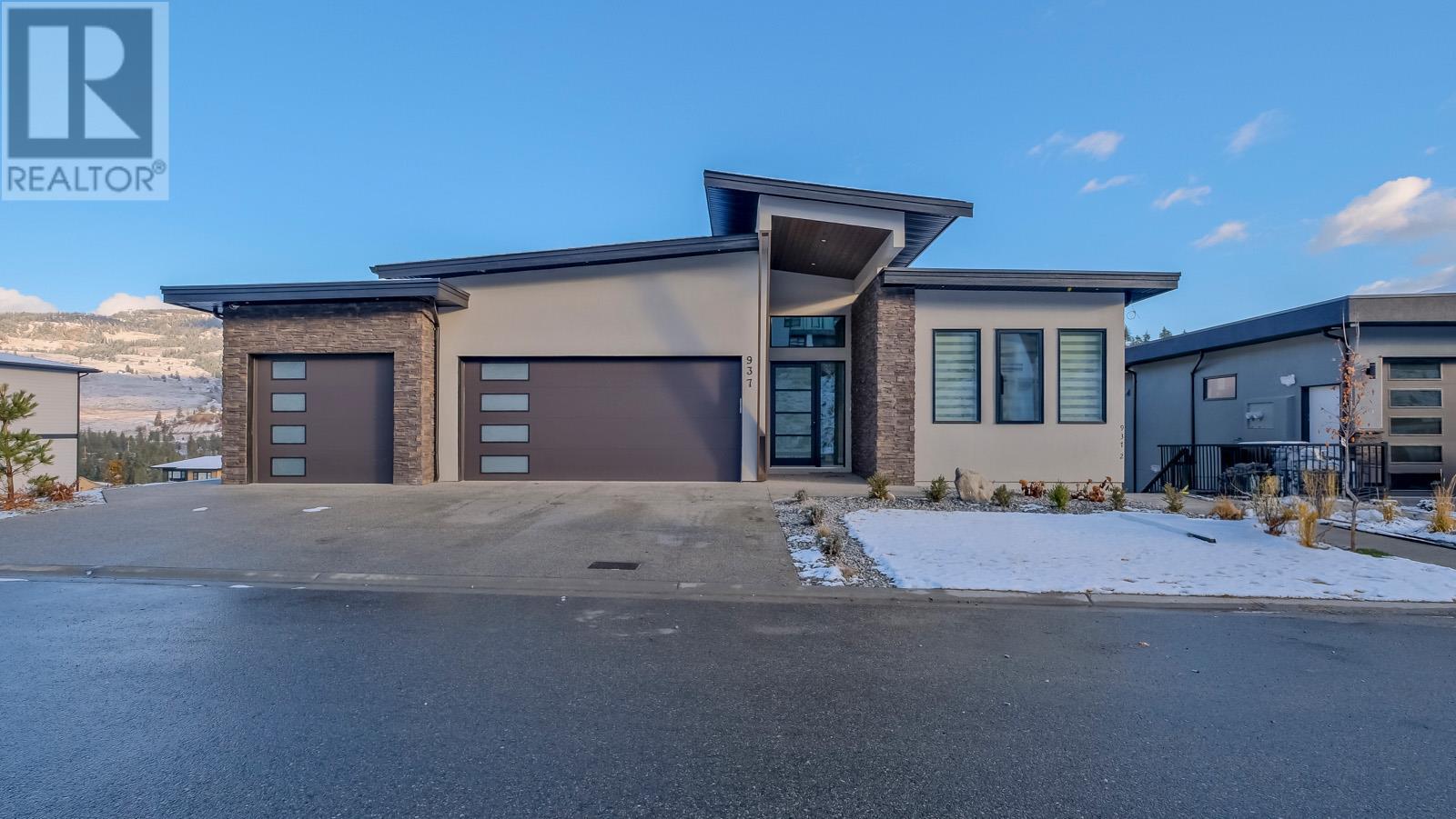 937 Royal Troon Lane