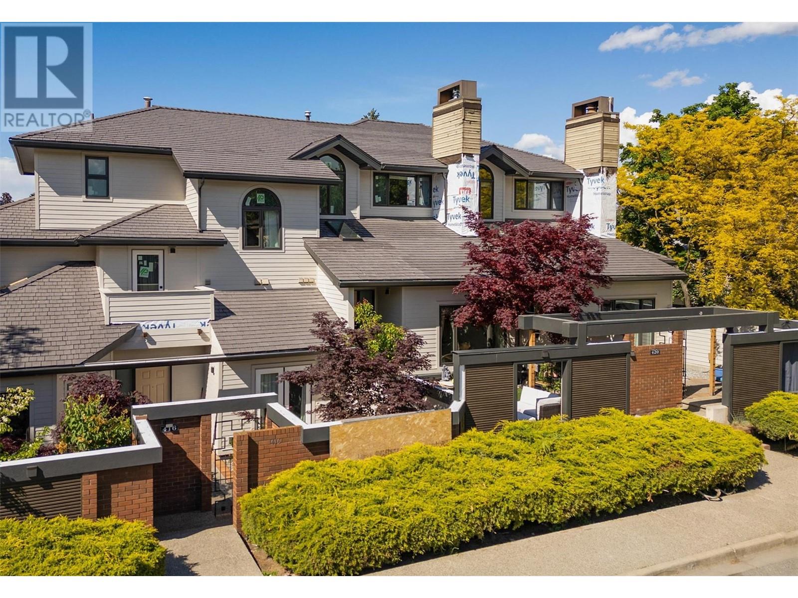 418 West Avenue