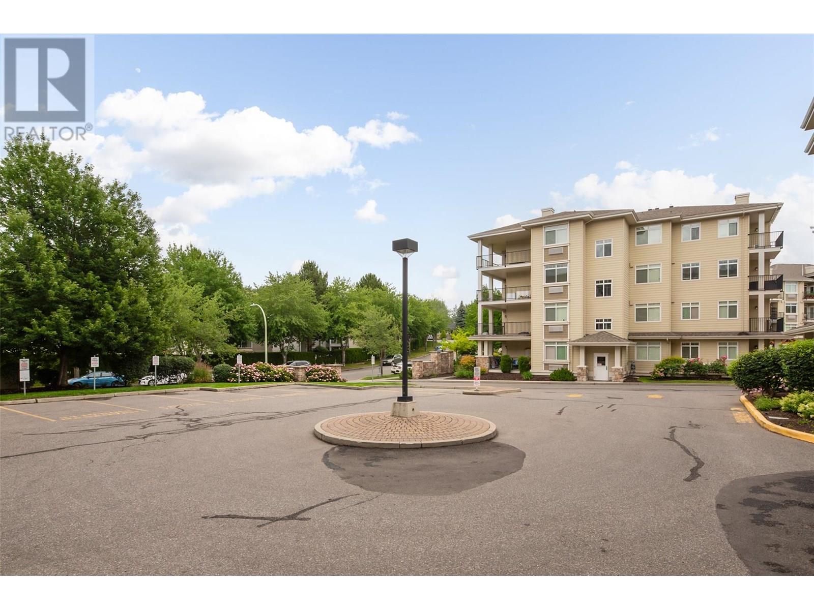 1350 Ridgeway Drive Unit# 206