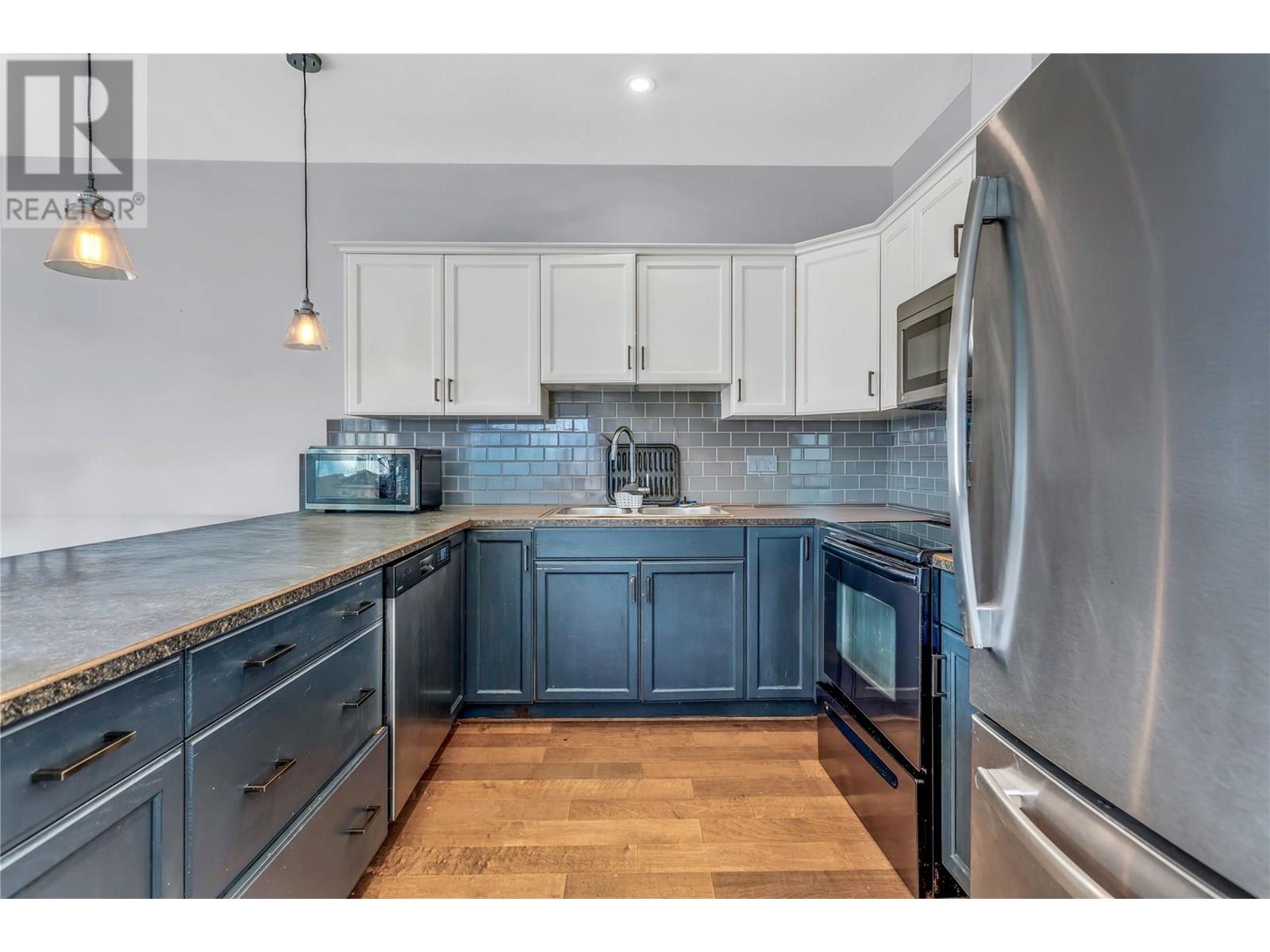 250 Hollywood Road S Unit# 302