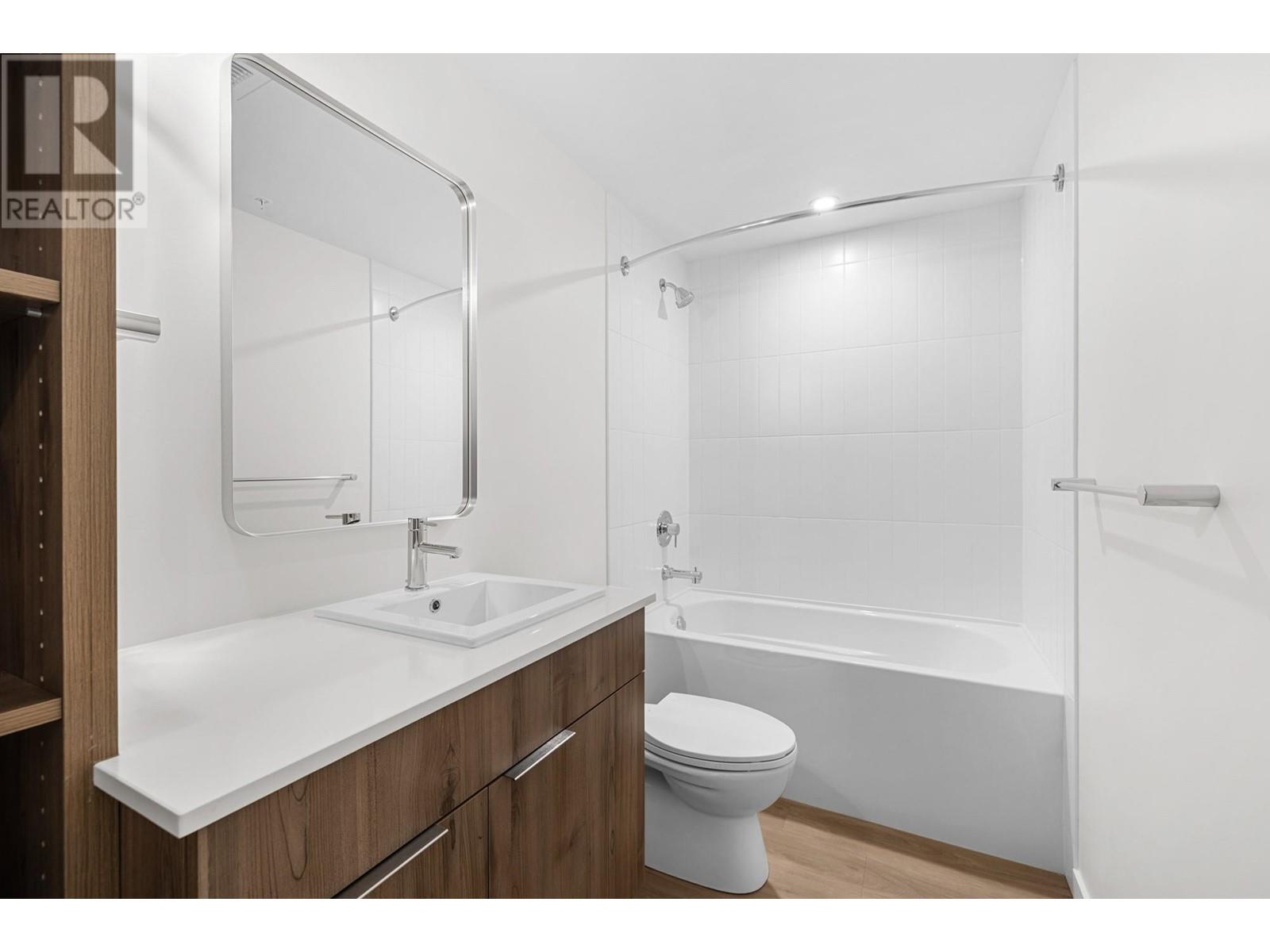 604 Cawston Avenue Unit# 402