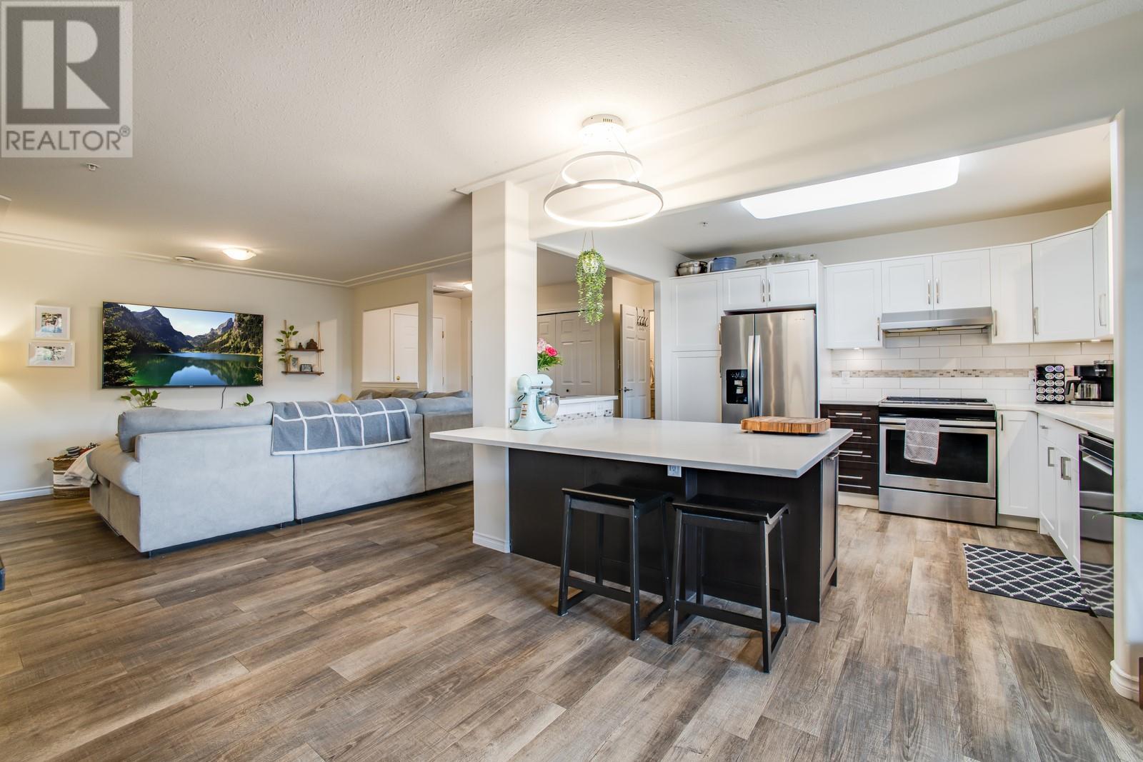 1966 Durnin Road Unit# 104