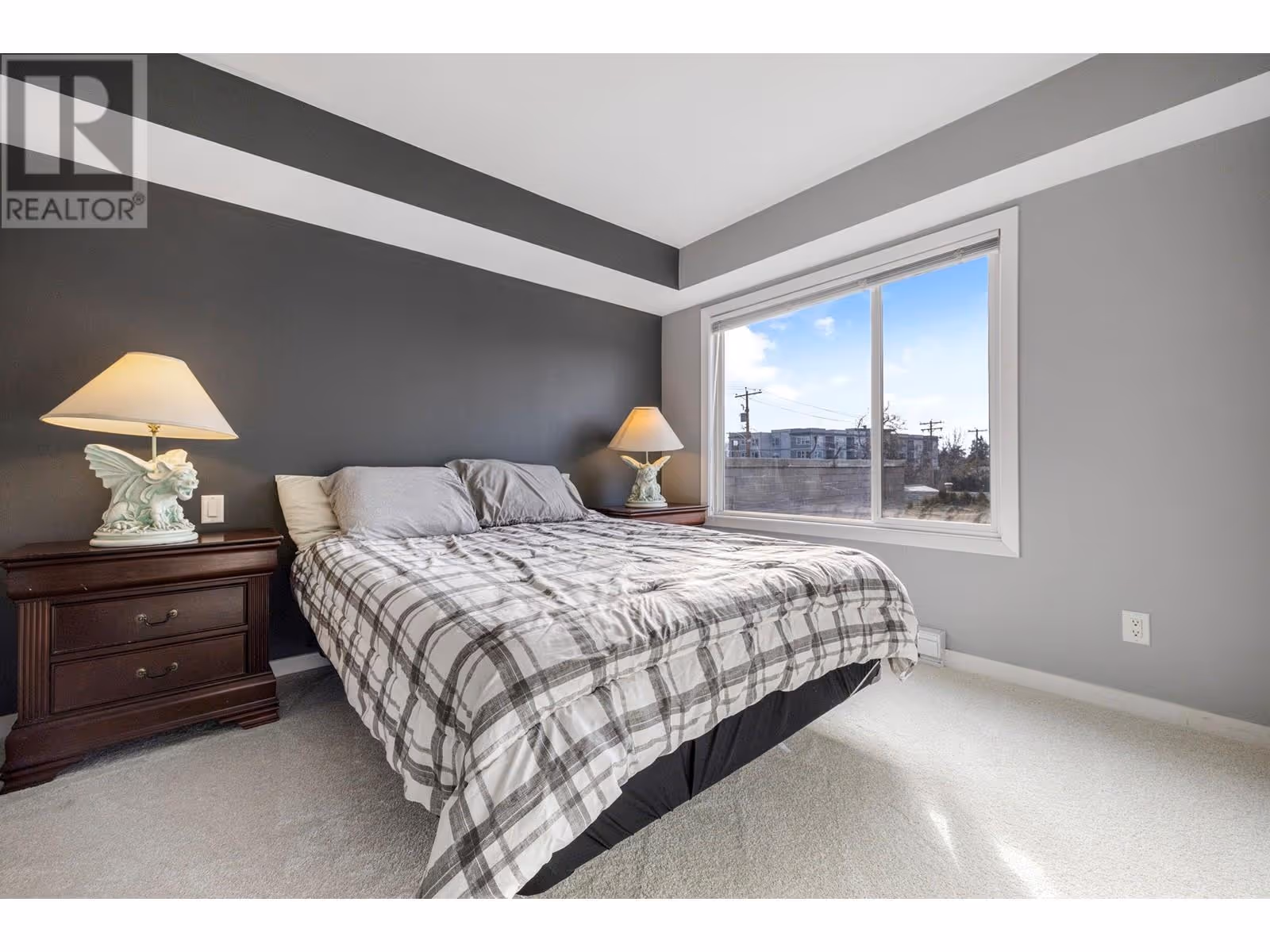 1550 Dickson Avenue Unit# 222