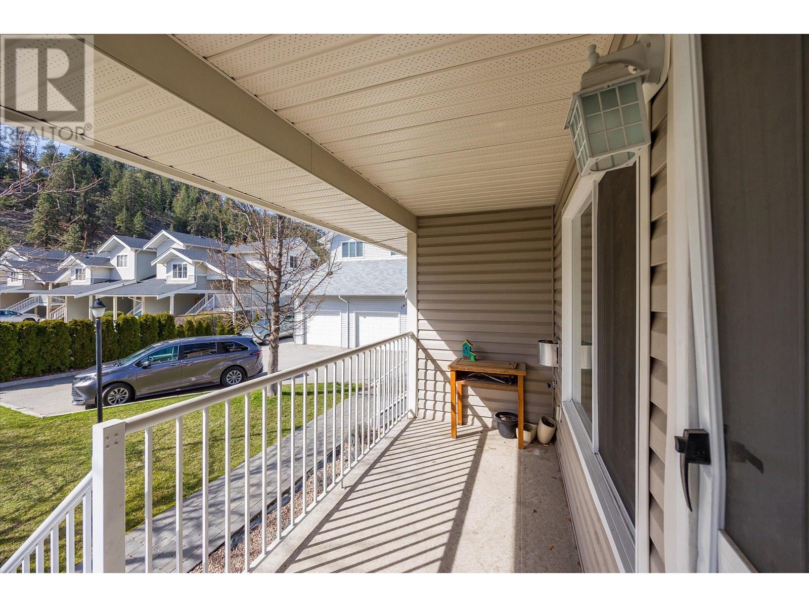 5460 Clements Crescent Unit# 106