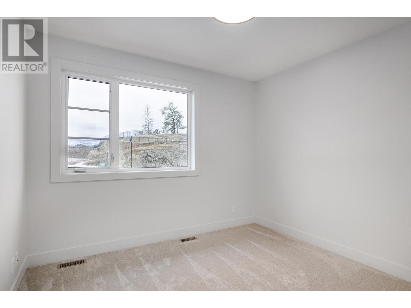 789 Carleton Street