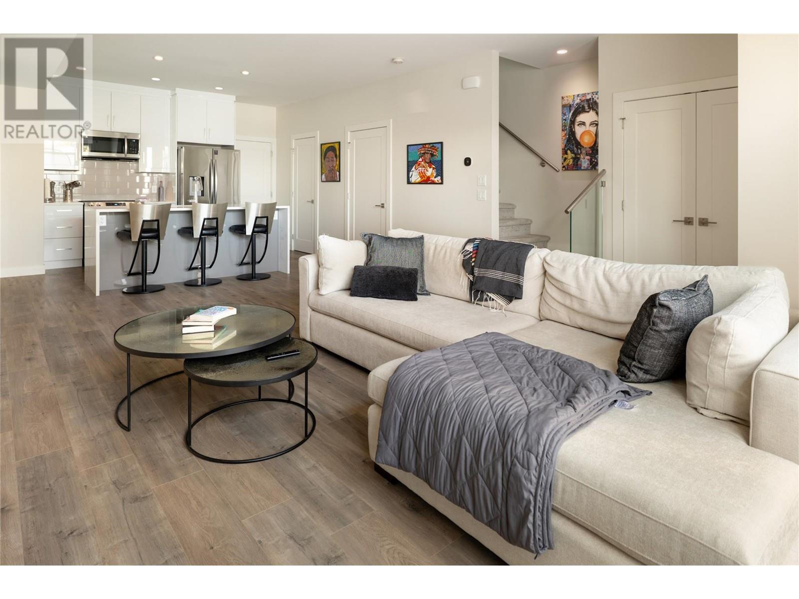 115 Wyndham Crescent Unit# 23